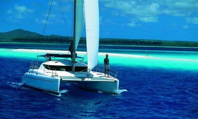 Sag Harbor Alquiler De Eote | * VELA * SU PROPIO YATE PRIVADO! DAYSAILS EN HAMPTONS # 1 CATAMARAN