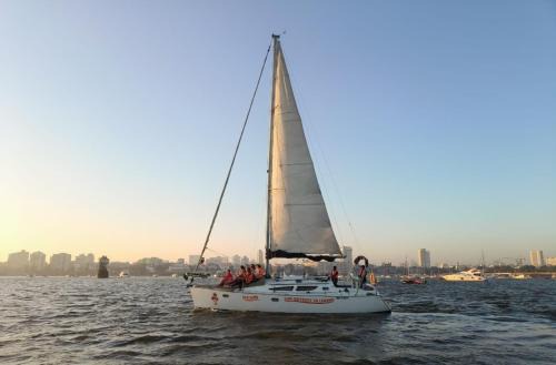 Wellington Pier Alquiler De Eote | Sailing on Luxury Yacht