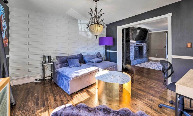St. Charles Casa | Saint Charles House Near Historic Downtown!