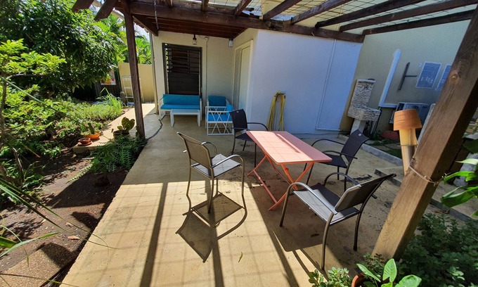 Carosse Apartamento | Saint- Gilles les Bains Charmant T2 Avec Jardin