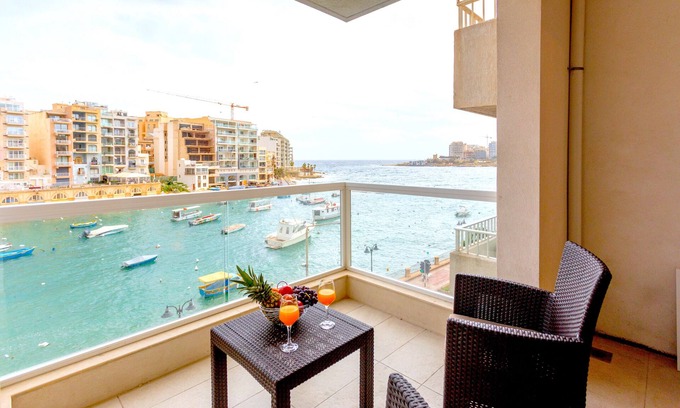 St. Julian's Apartamento | Saint Julian's - Spinola Bay Apartment