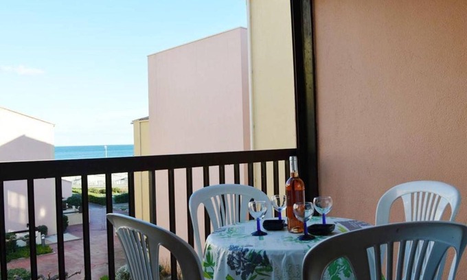 Saint-Pierre-la-Mer Apartamento | Saint Pierre la Mer, Appt 2 pièces, cabine, 6 couchages, près plage, animaux OK - FR-1-229D-249
