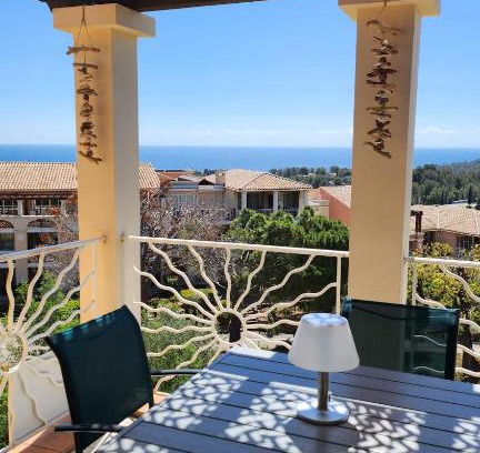 Agay Apartamento | Saint-Raphael- Vue mer et Massif de l'Esterel