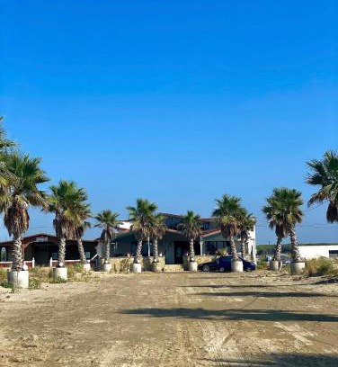 Rade Hotel | Saint Tropez Durres