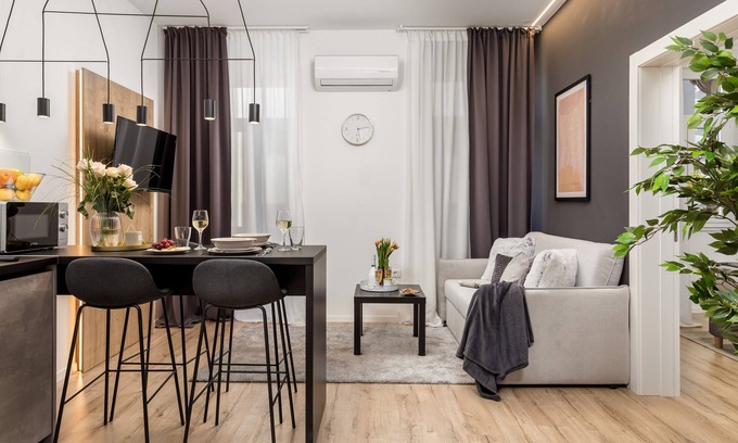 Rijeka Apartamento | Saint Vitus Apartments with balcony