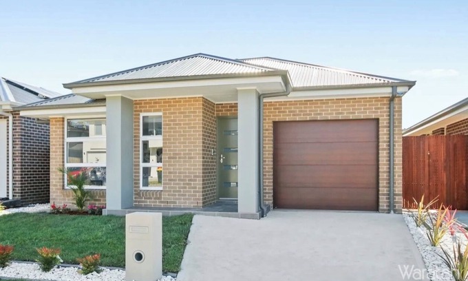 Marsden Park Casa | SairParadise luxuries and affordable stay for all family, groups and couples .