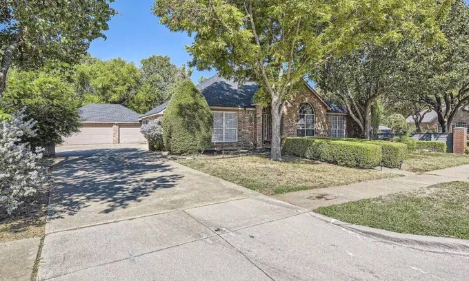 Grand Prairie Casa | Salem Home in Grand Prairie