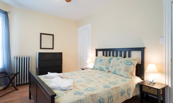 Salem Apartamento | Salem Spacious First Floor 3-4BR!