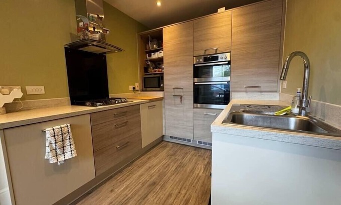 Newport Pagnell Casa | Salmon's Home - A peaceful sanctuary