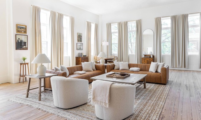 Ashland Apartamento | Salt Creek Atelier, a luxuriously cozy loft in downtown Ashland NE.