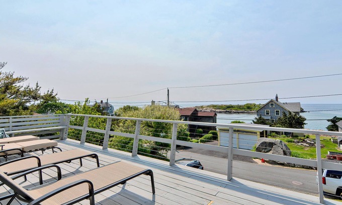 Gloucester Casa | Salt Island Vistas: A poca distancia de Buen Puerto y Long Beach.