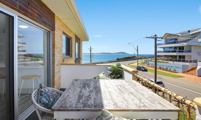 Terrigal Casa | Salt Life Short Walk To Beach, Shops Cafes Accom Holidays