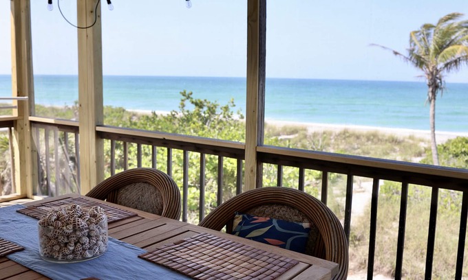 Placida Cabaña | “Salt of the Sea” - Beachfront and Pet Friendly!
