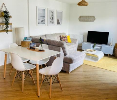 Whitstable Apartamento | Salt Yard Apartment, Parking and Terrace, Whitstable