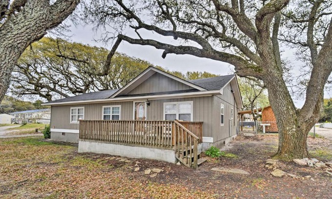Salter Path Casa | Salter Path Home-Short Walk to Indian Shores and Bay