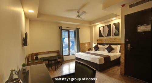 Okhla Hotel | Saltstayz Thyme - New Friends Colony