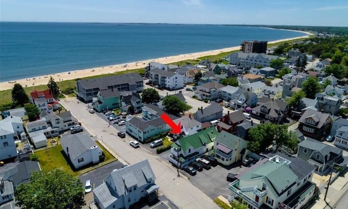 Old Orchard Beach Condominio | Disponible del 24 al 31 de agosto, ahora con descuento, un nivel, 3 camas, vista al mar.