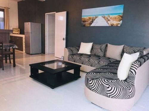 Port Louis Casa | Salty Bisous