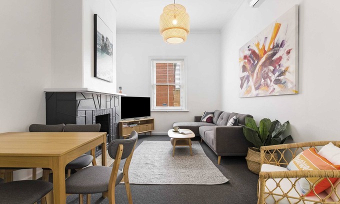 Glenelg South Casa | Salty Pines - Large 3BR Glenelg South
