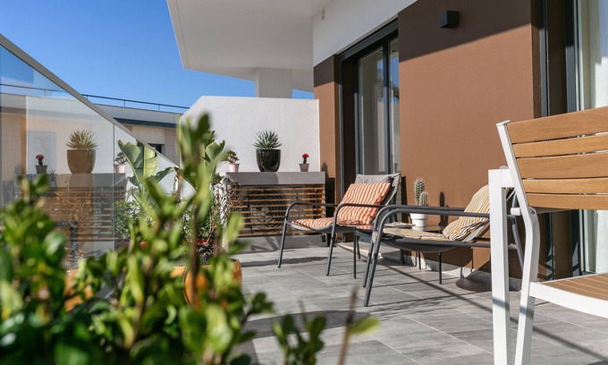 Ferrel Apartamento | Salty Soul - Modern Flat with a shared pool