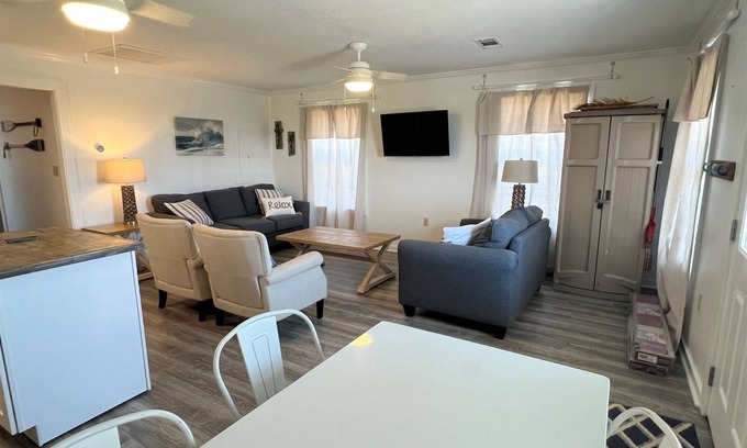 Grand Isle Casa | Salty Sunsets - Beach Access - Island Realty