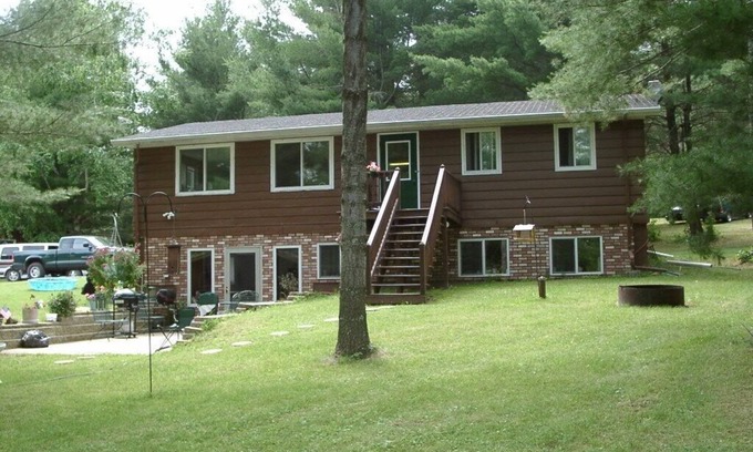 Sarona Cabina | Sam's Place en Long Lake, cabaña de vacaciones para deportista y familia