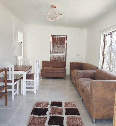 Redhill Casa | Samantha's Guesthouse