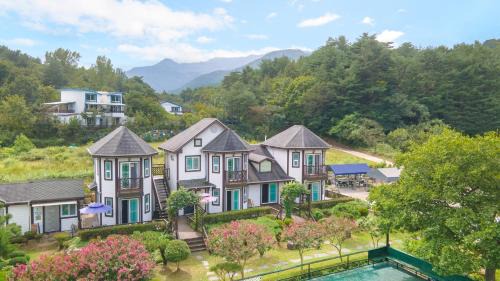 Samcheok Casa | Samcheok Duelkkot Pension