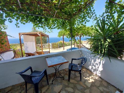 Koumeika Casa | Samos Island - Panorama Apartment with Jacuzzi