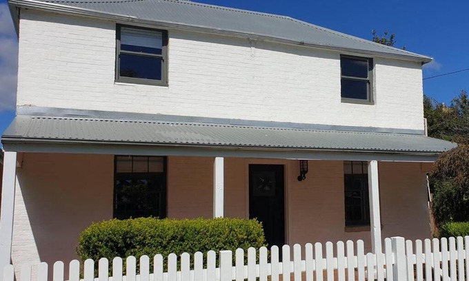 Central Mudgee Casa | Samuels Cottage C1860 - In the heart of Mudgee