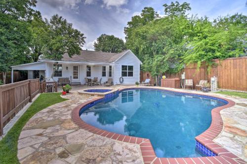 Northwest Los Angeles Heights Casa | San Antonio House with Private Pool, Spa and Grill