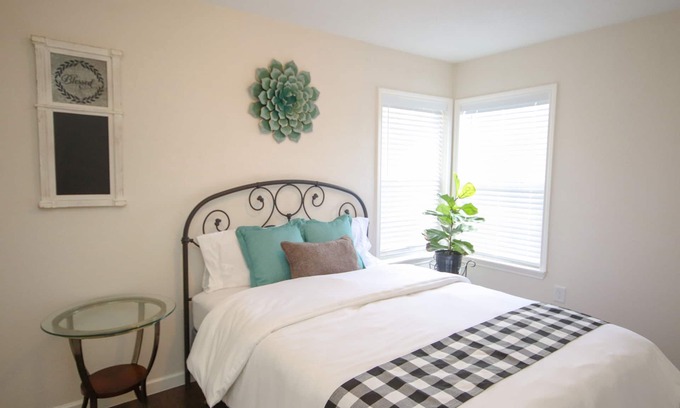 Southside Casa | Menos de 5 minutos a Lackland AFB! Recién renovado!