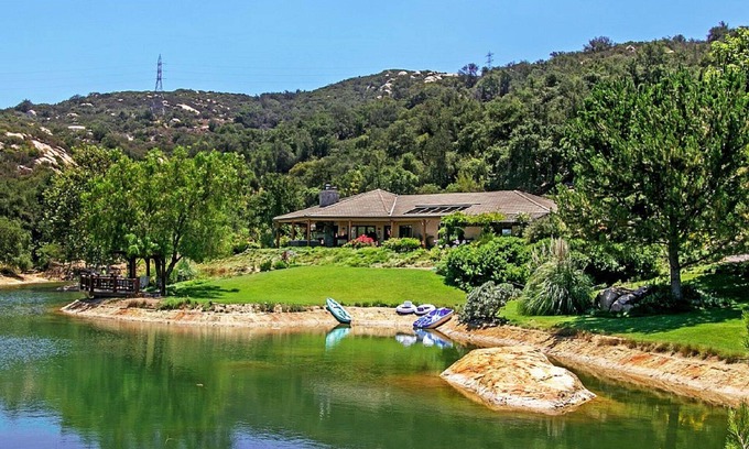 Fallbrook Casa | San Diego (Fallbrook) LAKEFRONT Resort Style Lakehouse w / Pool, Spa, Playas cercanas,