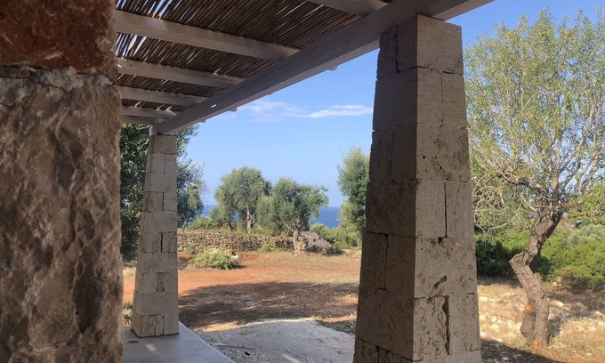 Patu Villa | CHALET SAN GREGORIO CON ARENA DE OLIVA SECULAR, JARDIN Y PORCHE