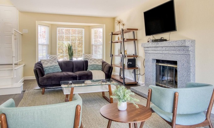 Almaden Casa | San José 3BR Home 12 minutes from IBM