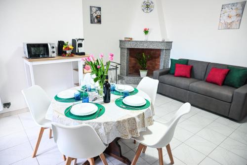 Mesagne Apartamento | San Lorenzo