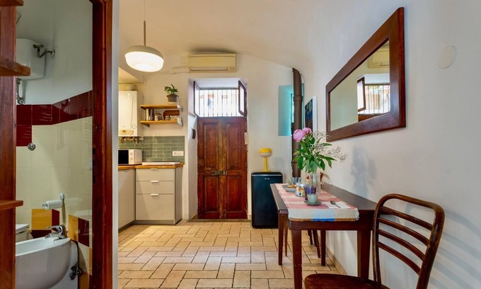 San Lorenzo Apartamento | San Lorenzo Studio Flat