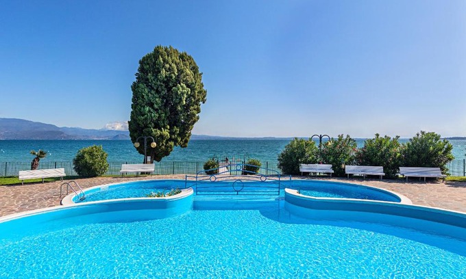 Solarolo Apartamento | San Sivino Apartments with pool by Wonderful Italy