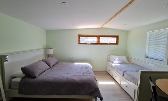 Sanctuary Point Otro | Sanctuary Cabin