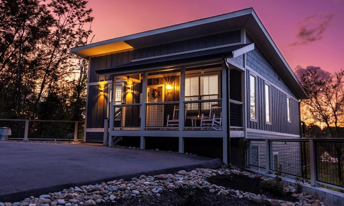 Sevierville Casa | Sanctuary Shores~Game Rm~Hot Tub~Firepit~Boat Slip