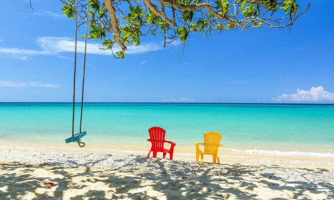 Ocho Rios Hotel | Sand and Tan Beach Hotel at White River, Ocho Rios