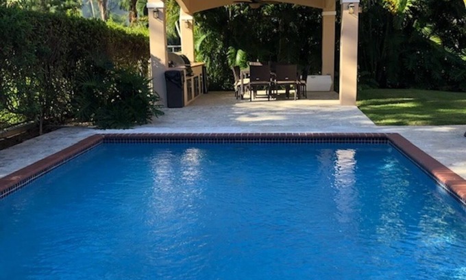 Rincon Casa | Sand Castle Villa: una hermosa casa de vacaciones privada: Corcega Beach, Rincon, PR