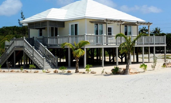 Rock Sound Casa | Sand Dollar Cottage by Eleuthera Vacation Rentals
