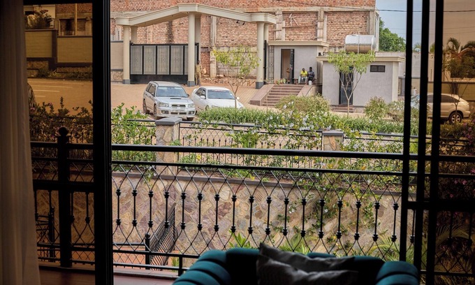 Entebbe Cama Y Desayuno | Sand Grains Residences 007