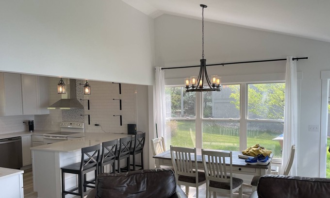 Pigeon Cabaña | Sand Point Waterfront with Sandy Beach- New listing with wide open dates!