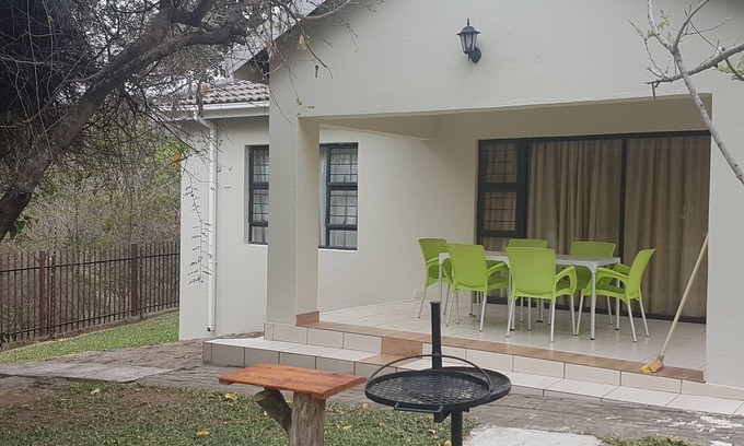Hazyview Cabaña | Sand River Cottages