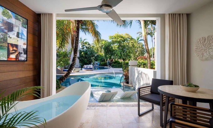 Maxwell Complejo | Sandals Barbados - ALL INCLUSIVE Couples Only
