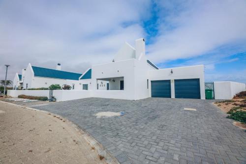 Jacobs Bay Casa | Sandals & Seashells