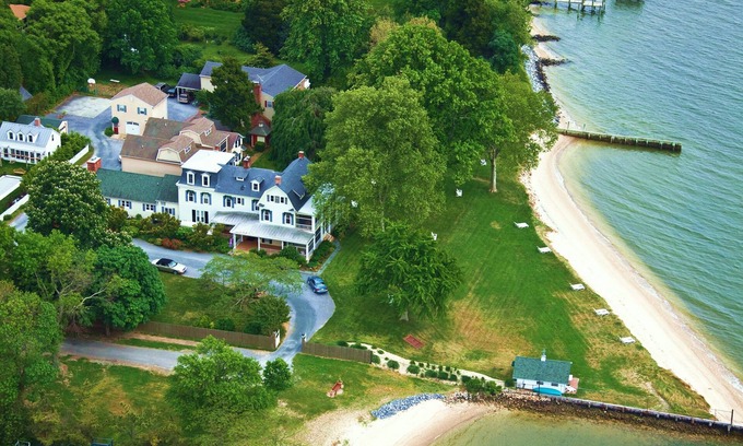 Oxford Casa | Sandaway Suites & Beach