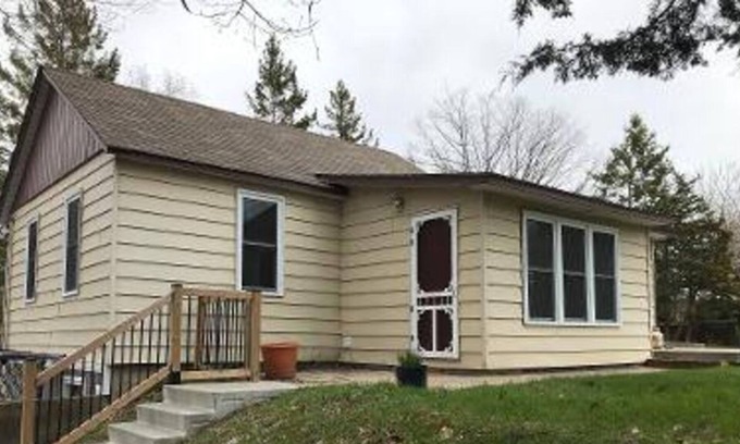 Picton Cabaña | Sandbanks RCC - Cottage